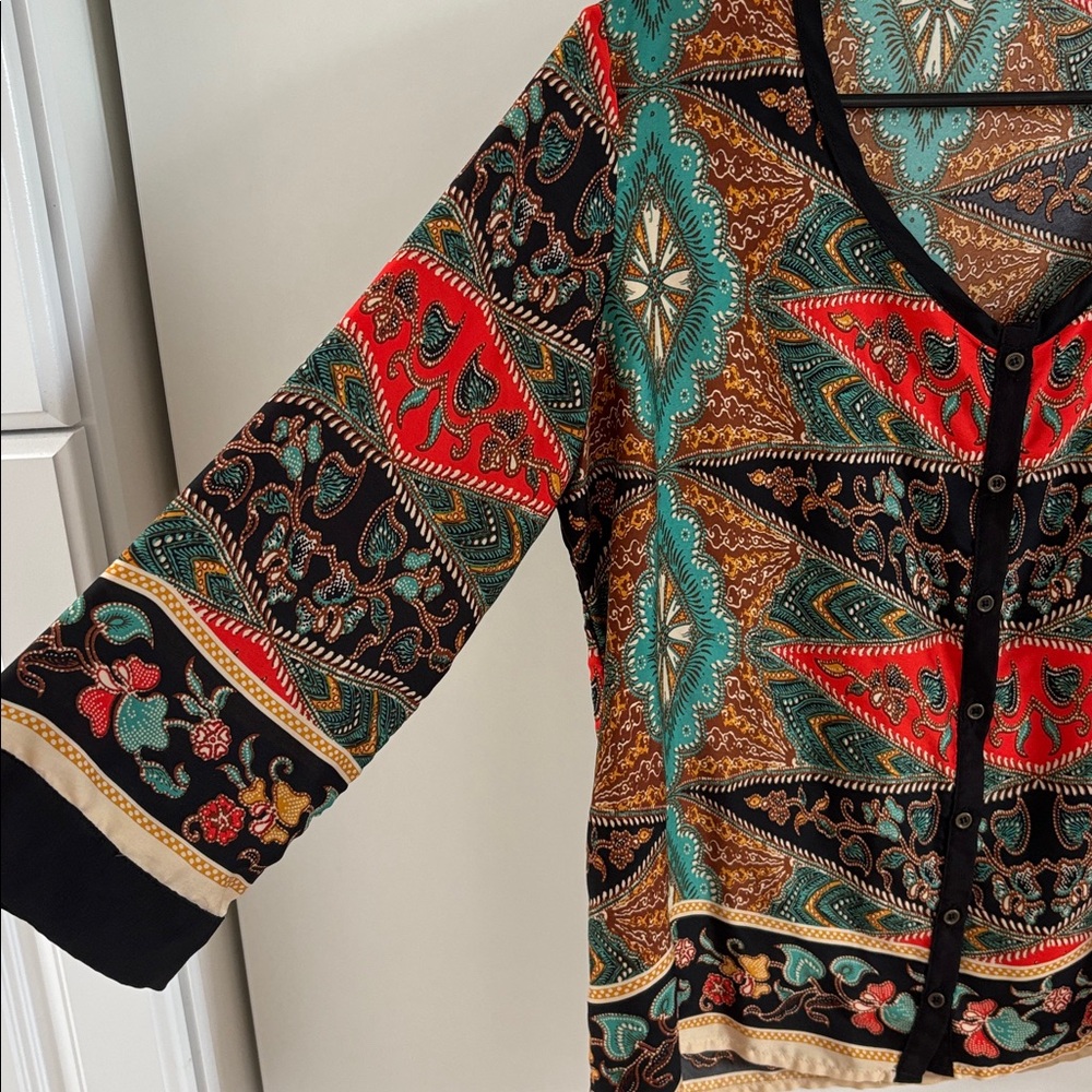 Colorful Patterned Blouse - Picture 2 of 3